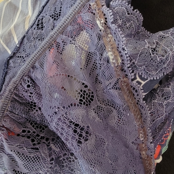 Women's Victoria's Secret Purple Silk & Lace Floral Chemise Lingerie Top Small - Picture 9 of 9